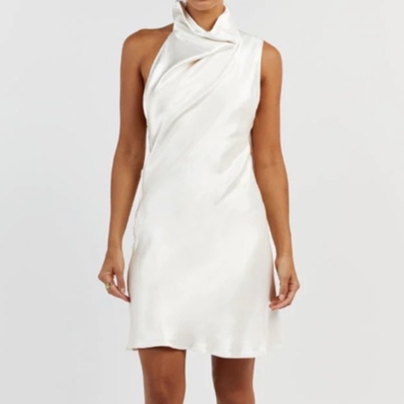 DISSH SATIN MINI DRESS FOR BRIDAL EVENTS - Picture 1 of 8